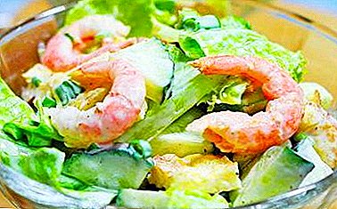 Stordy o fitaminau: salad gyda berdys a bresych Tsieineaidd